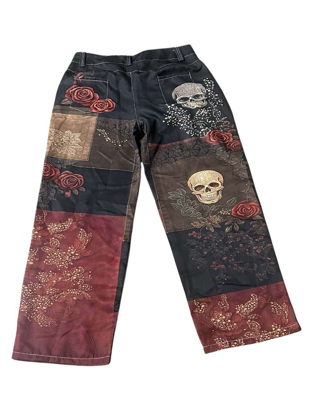 SHEIN Black & Burgundy Skull & Roses - Picture 7 of 16